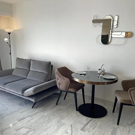 Bord De Avec Piscine Lägenhet Saint-Laurent-du-Var